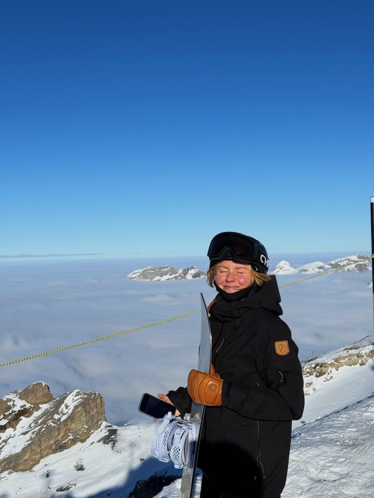 Sunny on the titlis top, Engelberg Skilodge