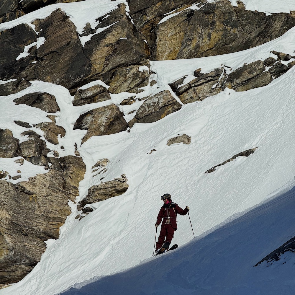Skiing bluebird Day Engelberg Titlis