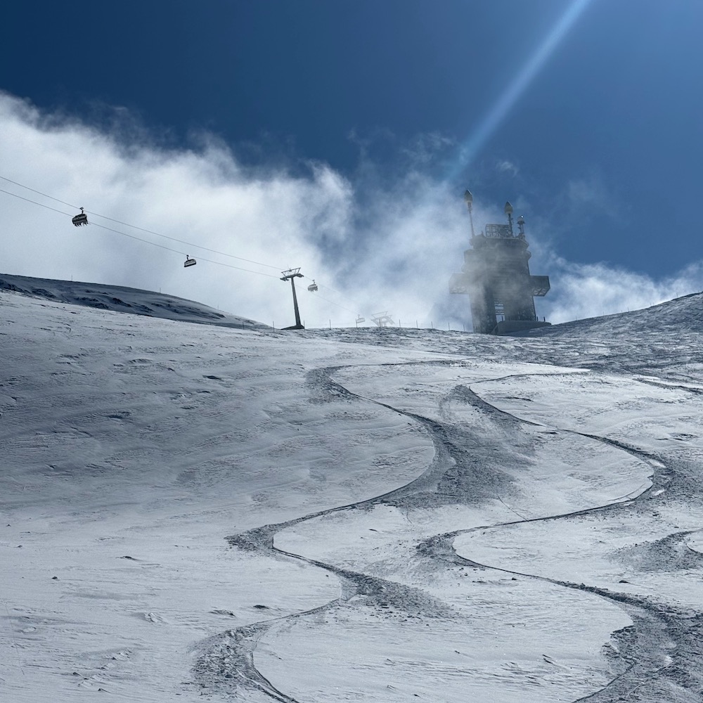 Titlis Top in Speedy Pow, Engelberg